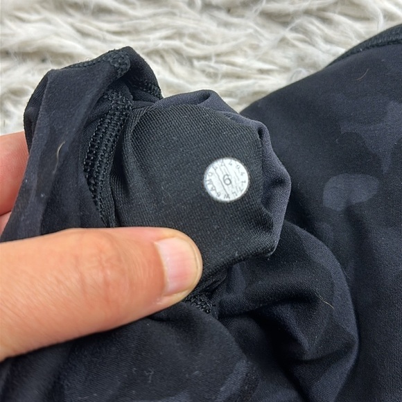 Lululemon Align Crop *21" Sequoia Camo Print Deep Coal Black - Picture 5 of 6